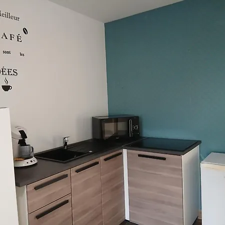 Des Kitchenette-salle De Bain-terrasse Bazancourt