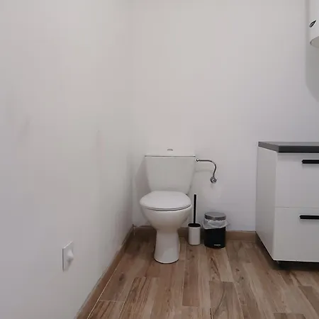 شقة Des Kitchenette-salle De Bain-terrasse Bazancourt