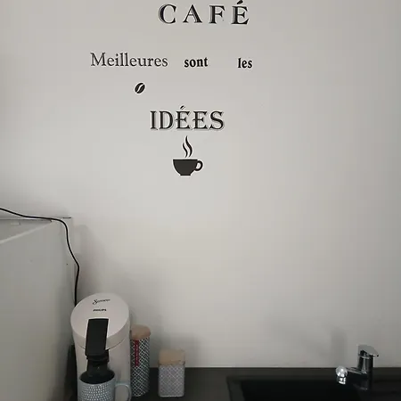 Des Kitchenette-salle De Bain-terrasse شقة Bazancourt