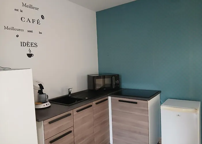 Des Kitchenette-salle De Bain-terrasse Bazancourt